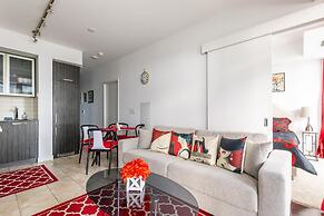 Classy 1 Bedroom Condo on 32 Floor in Downtown