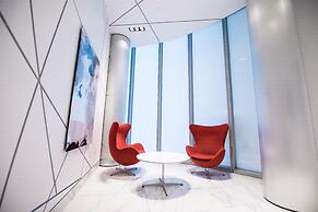 Classy 1 Bedroom Condo on 32 Floor in Downtown