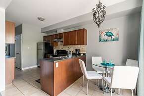 Luxury 3BR 2 5BA Townhome Private HOT TUB GYM BBQ Sauna