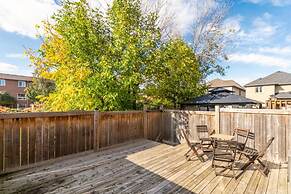 Luxury 3BR 2 5BA Townhome Private HOT TUB GYM BBQ Sauna