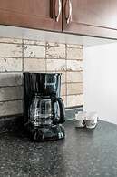 Luxury 3BR 2 5BA Townhome Private HOT TUB GYM BBQ Sauna