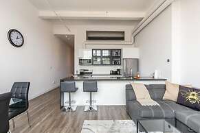 Bee s Loft Free Parking Gym