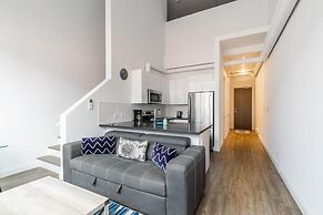 2BR 2 Storey Loft Free Parking Gym