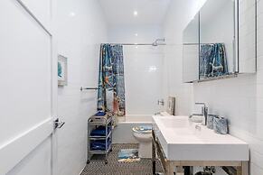 2BR 2 Storey Loft Free Parking Gym