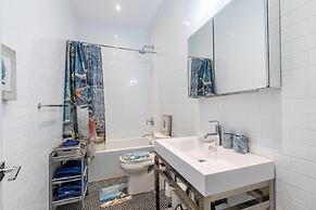 2BR 2 Storey Loft Free Parking Gym