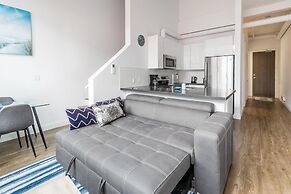 2BR 2 Storey Loft Free Parking Gym