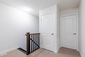 Modern Lakeshore 3BR 3BA TH Free Parking BBQ