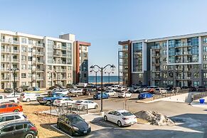 Modern Lakeshore 3BR 3BA TH Free Parking BBQ