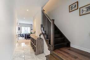 Modern Lakeshore 3BR 3BA TH Free Parking BBQ