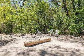 Modern Lakeshore 3BR 3BA TH Free Parking BBQ