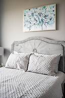 Modern Lakeshore 3BR 3BA TH Free Parking BBQ