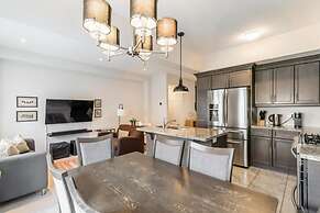 Modern Lakeshore 3BR 3BA TH Free Parking BBQ