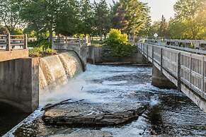 Heritage Rideau 1Br Apartment Free Parking