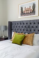 Iconic Rideau 1Bd Unit Balcony Free Parking 1