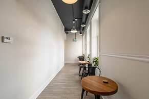 Iconic Rideau 1Bd Unit Balcony Free Parking 1