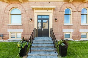 Iconic Rideau 1Bd Unit Balcony Free Parking 1