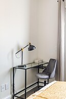 Iconic Rideau 1Bd Unit Balcony Free Parking 1