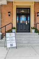 Iconic Rideau 1Bd Unit Balcony Free Parking 1