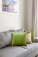 Iconic Rideau 1Bd Unit Balcony Free Parking 1