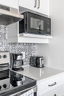 Rideau 2Br Signature Apartment Free Parking