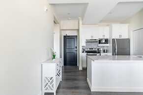 Rideau 2Br Signature Apartment Free Parking