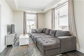 Rideau 2Br Signature Apartment Free Parking