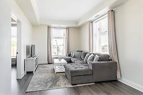 Rideau 2Br Signature Apartment Free Parking