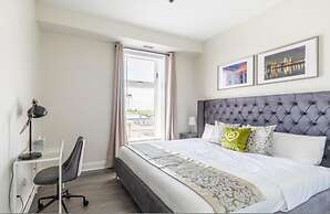 Rideau 2Br Signature Apartment Free Parking