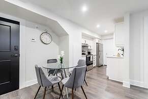 Heritage Rideau 2Br Apartment Free Parking