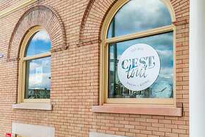 Heritage Rideau 2Br Apartment Free Parking