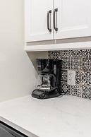 Heritage Rideau 2Br Apartment Free Parking