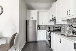 Rideau King 1Br Apartment Free Parking