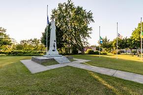 Rideau King 1Br Apartment Free Parking