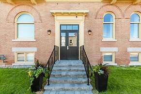 Luxury Rideau Apartments 2bdp6nobalcony1queen2twin