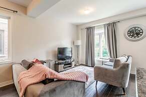 3BR 2 5BA Townhome 1 min to the Beach BBQ Parking