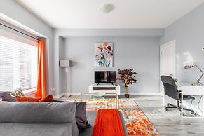 Modern 3BR House Steps to the Beach