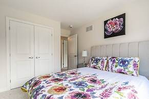 Modern 3BR House Steps to the Beach