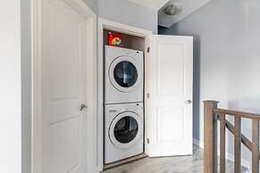 Modern 3BR House Steps to the Beach