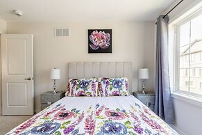 Modern 3BR House Steps to the Beach