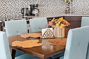 Modern Calgary Apartments - Calgary 1320 1St SE 1503 P4 2Bd 2bath