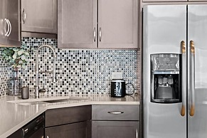 Modern Calgary Apartments - Calgary 1320 1St SE 1503 P4 2Bd 2bath