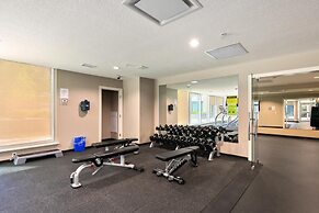 Modern Calgary Apartments - Calgary 1320 1St SE 1503 P4 2Bd 2bath