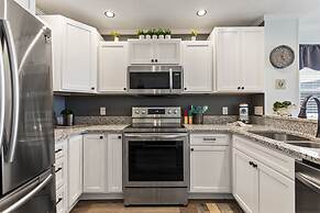 Ocean Pier Beach-view Condos