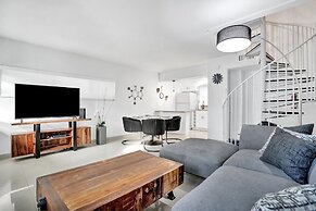 RA Suites by DesignedVR