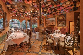 Hotel Plaza del Fuerte by Balderrama Hotel Collection