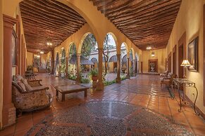 Hotel Plaza del Fuerte by Balderrama Hotel Collection