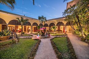 Hotel Plaza del Fuerte by Balderrama Hotel Collection