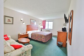 OYO Hotel Pipestone MN, Canterbury Park