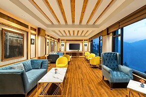 Justa Cliffend Resort & Spa, Mashobra