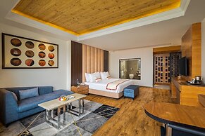 Justa Cliffend Resort & Spa, Mashobra